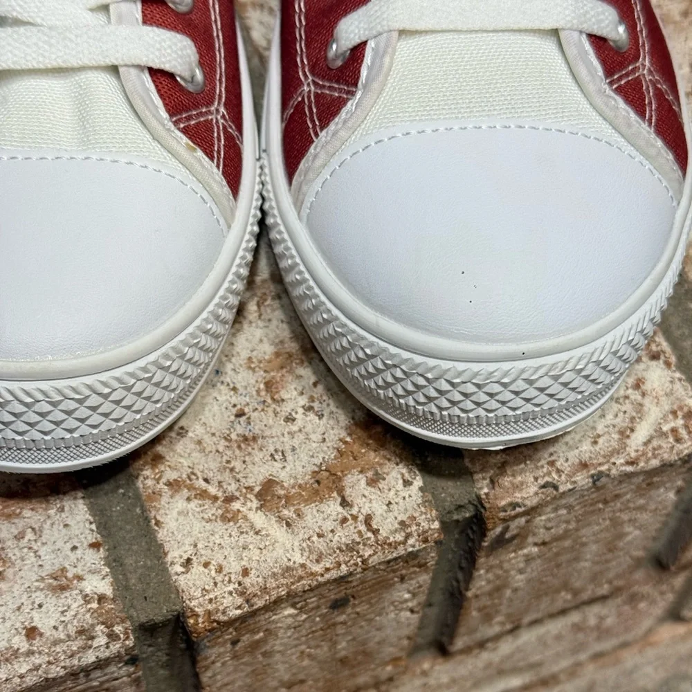 Canada Flag Maple Leaf High Top Canvas Sneakers Like New Size 8 - Picture 7 of 7